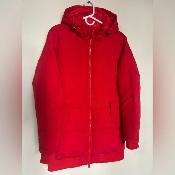 NWOT ONLY Red warm zip-up puffer jacket with a hood M - Picture 2 of 10